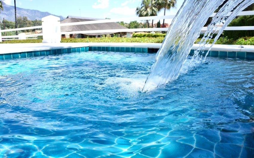 Resale - Villa -
Marbella - Nueva Andalucía