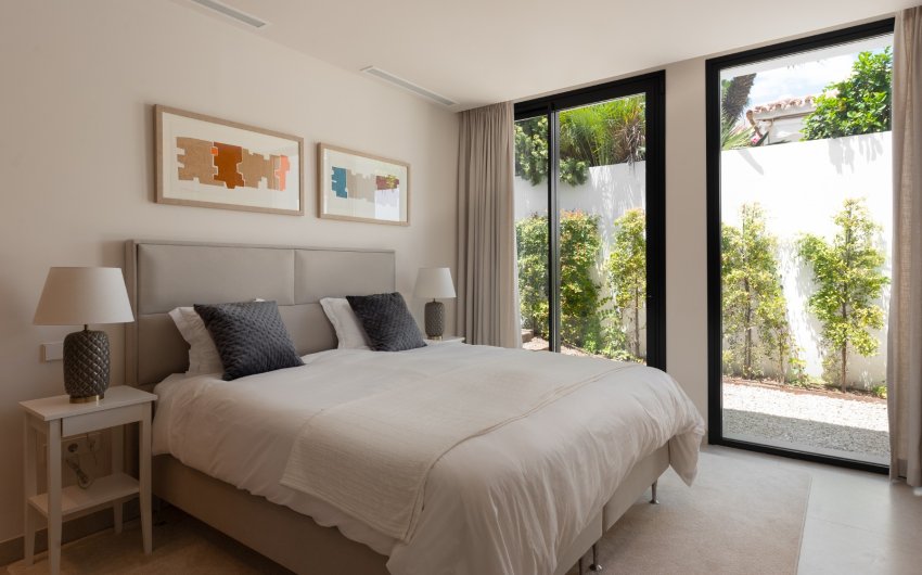 Resale - Villa -
Marbella - Nueva Andalucía