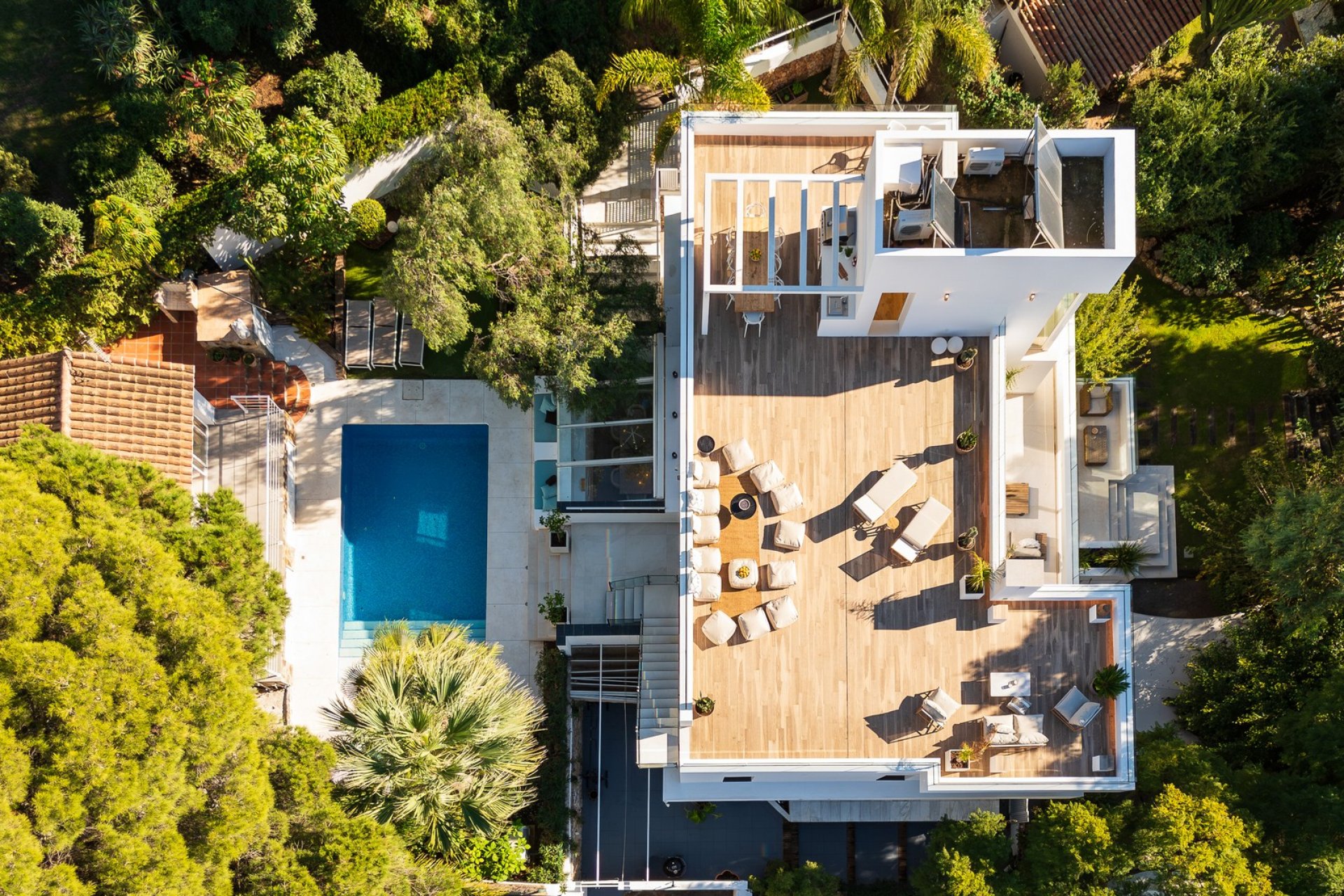 Resale - Villa -
Marbella - Nueva Andalucía