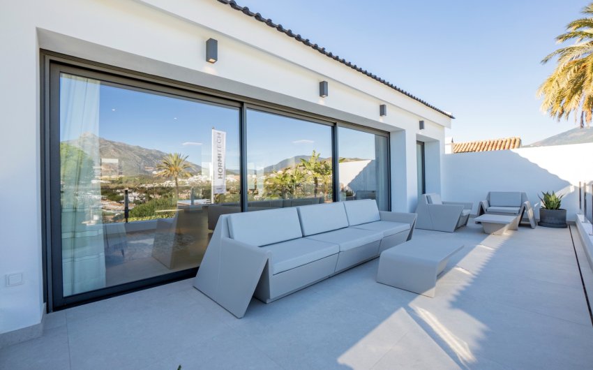 Resale - Villa -
Marbella - Nueva Andalucía