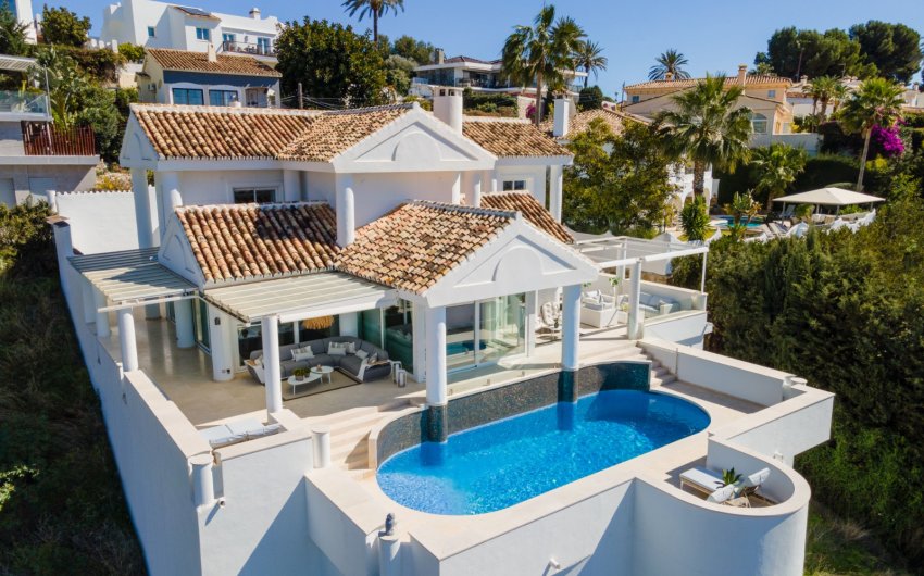 Resale - Villa -
Marbella - Nueva Andalucía