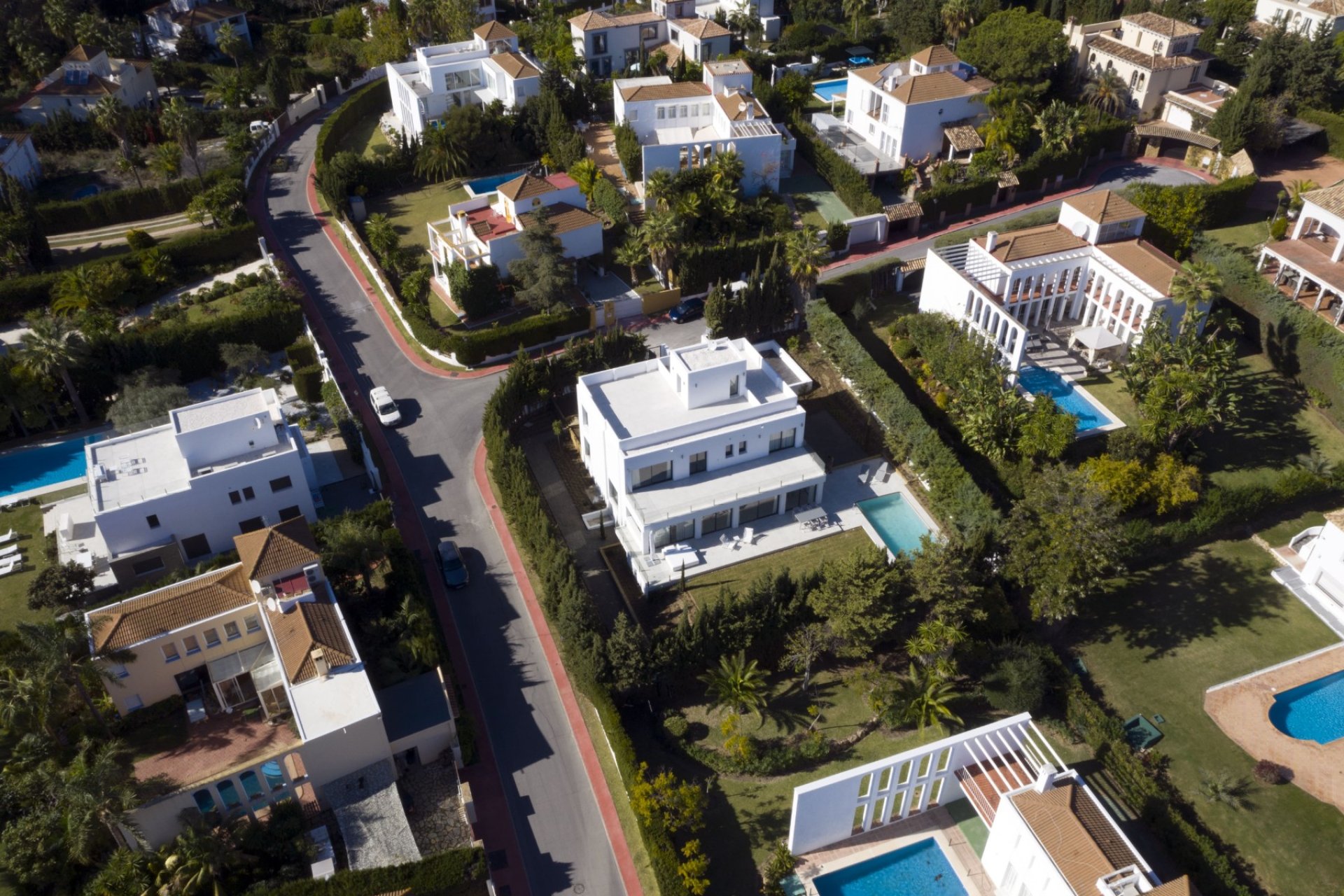 Resale - Villa -
Marbella - Nueva Andalucía