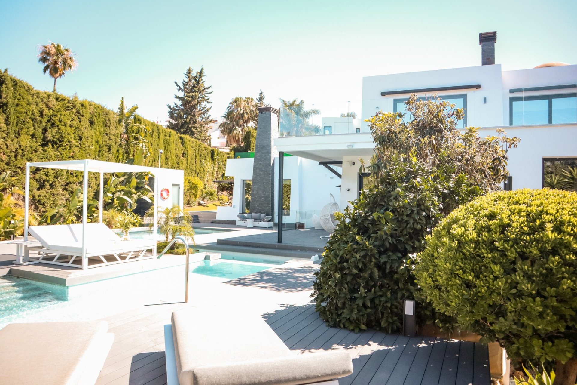 Resale - Villa -
Marbella - Nueva Andalucía