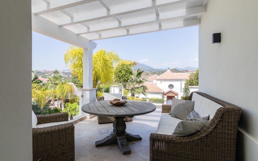 Resale - Villa -
Marbella - Nueva Andalucía