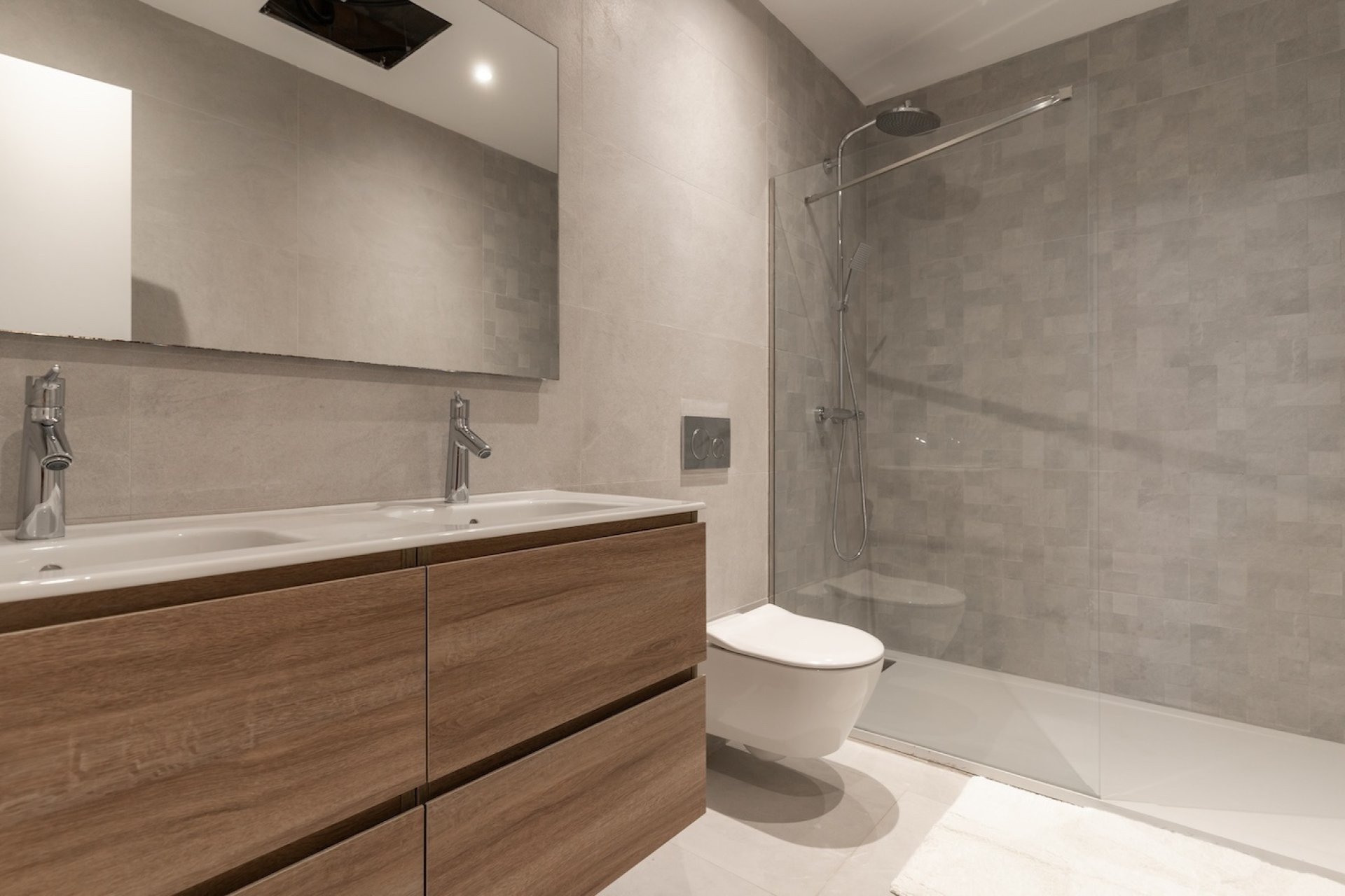 Resale - Villa -
Marbella - Nueva Andalucía