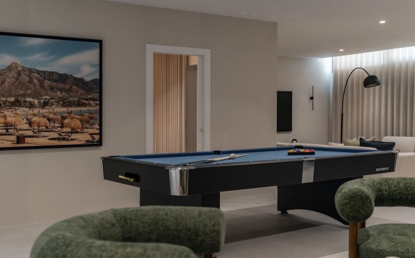 Resale - Villa -
Marbella - Nueva Andalucía