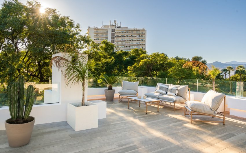 Resale - Villa -
Marbella - Nueva Andalucía