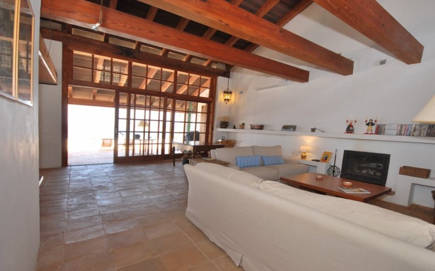 Resale - Villa -
Moraira - Benimeit