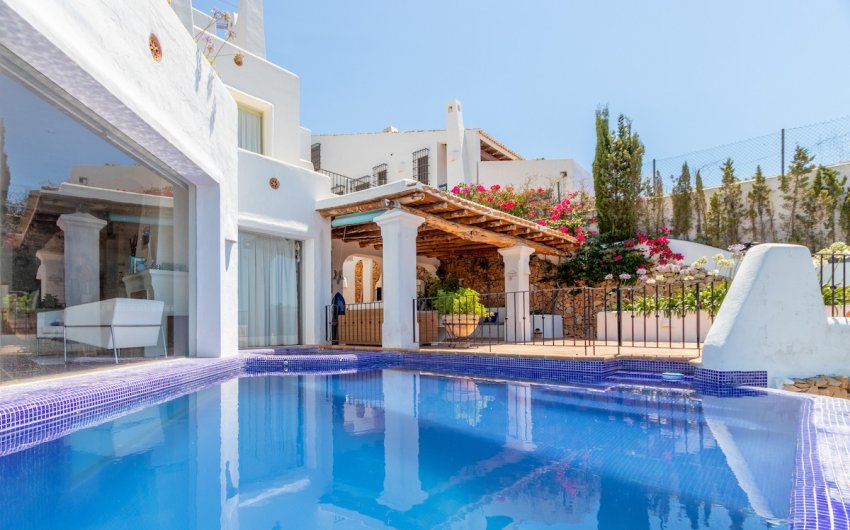 Resale - Villa -
Moraira - El Portet