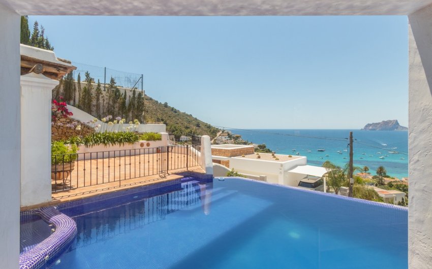 Resale - Villa -
Moraira - El Portet