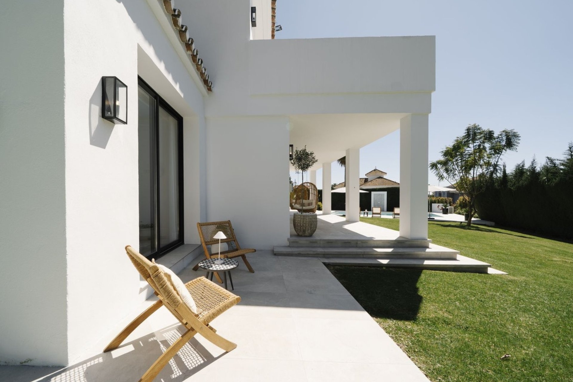 Resale - Villa -
Nueva Andalucía - Costa del Sol