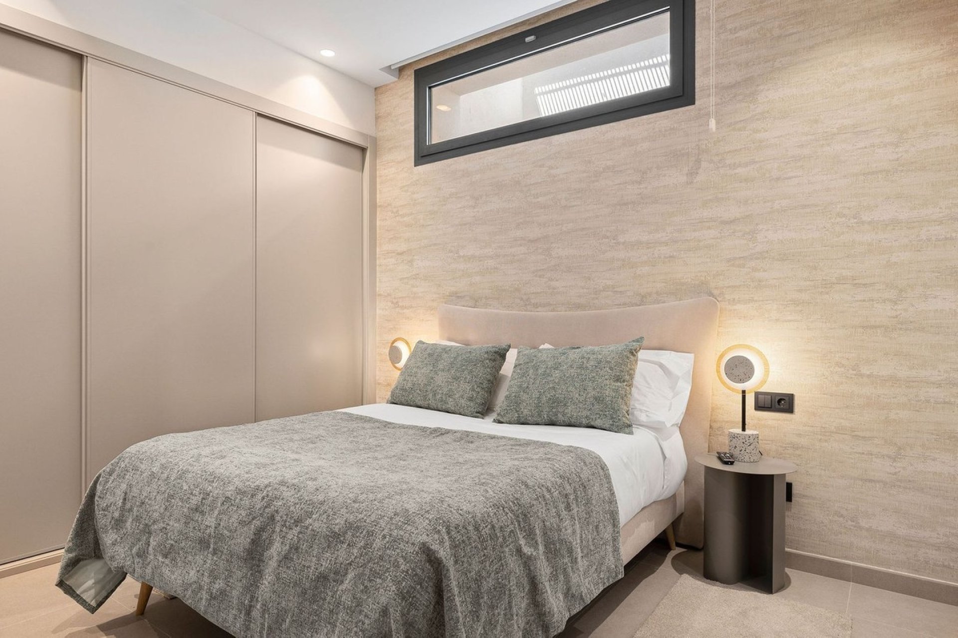 Resale - Villa -
Nueva Andalucía - Costa del Sol