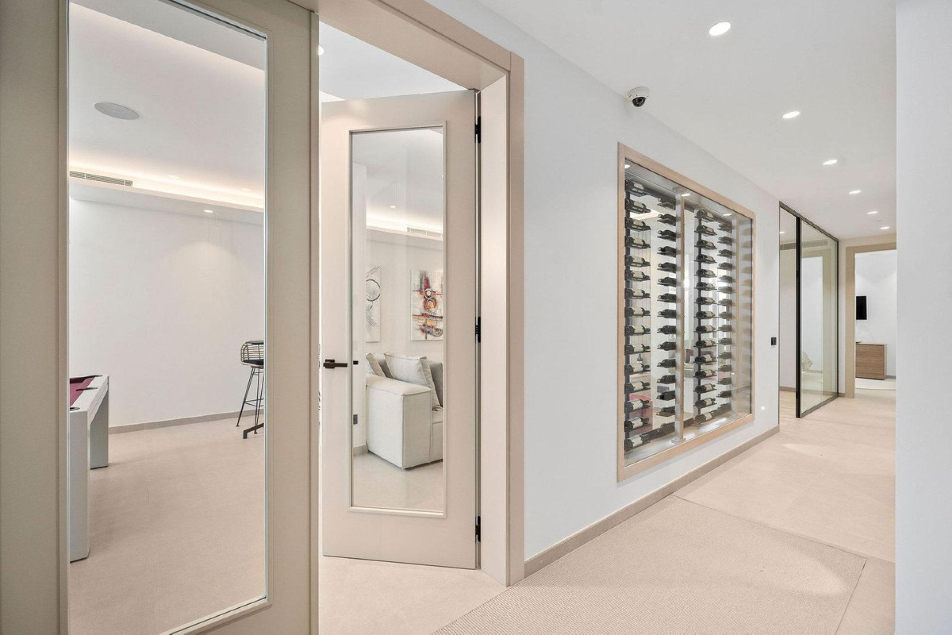 Resale - Villa -
Nueva Andalucía - Costa del Sol