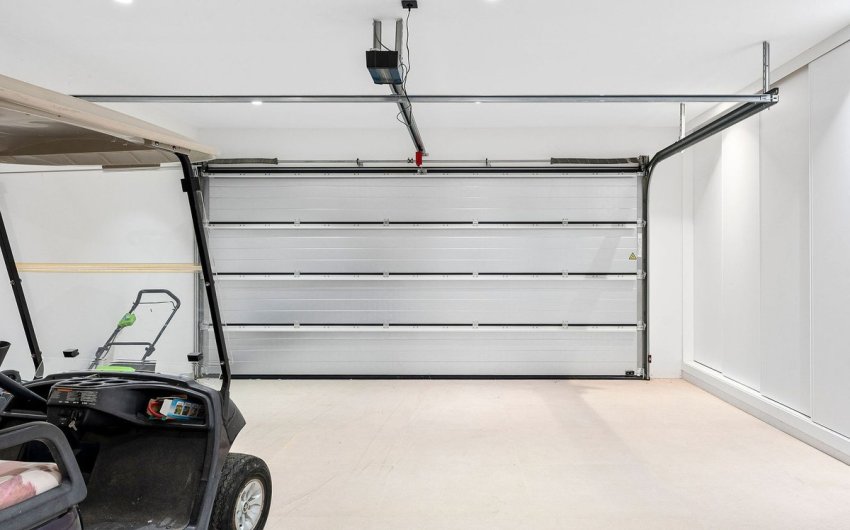 Resale - Villa -
Nueva Andalucía - Costa del Sol