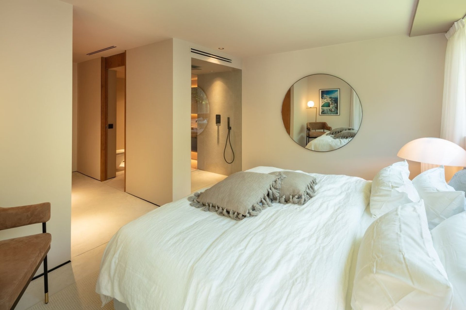 Resale - Villa -
Nueva Andalucía - Costa del Sol