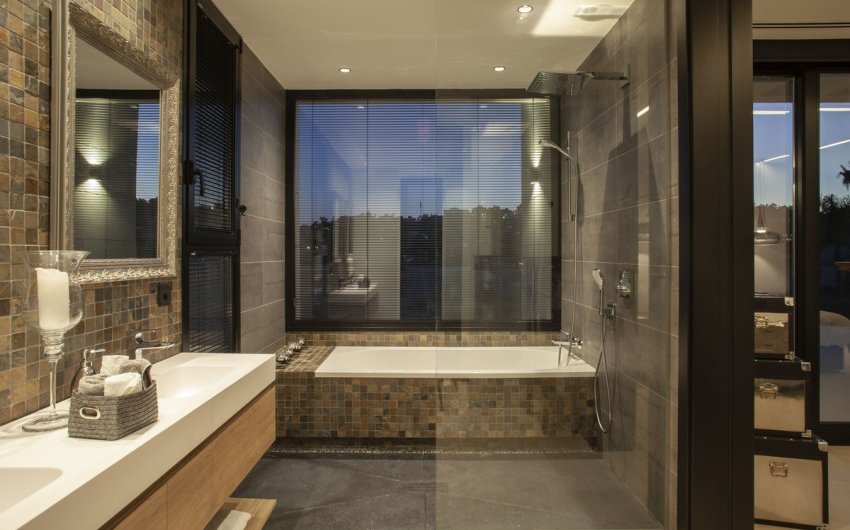 Resale - Villa -
Nueva Andalucía - Costa del Sol