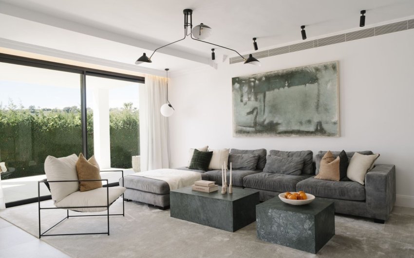 Resale - Villa -
Nueva Andalucía - Costa del Sol