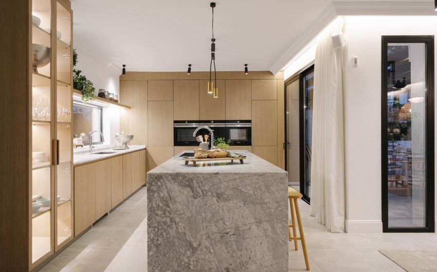 Resale - Villa -
Nueva Andalucía - Costa del Sol