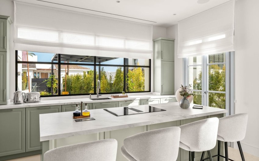 Resale - Villa -
Nueva Andalucía - Costa del Sol