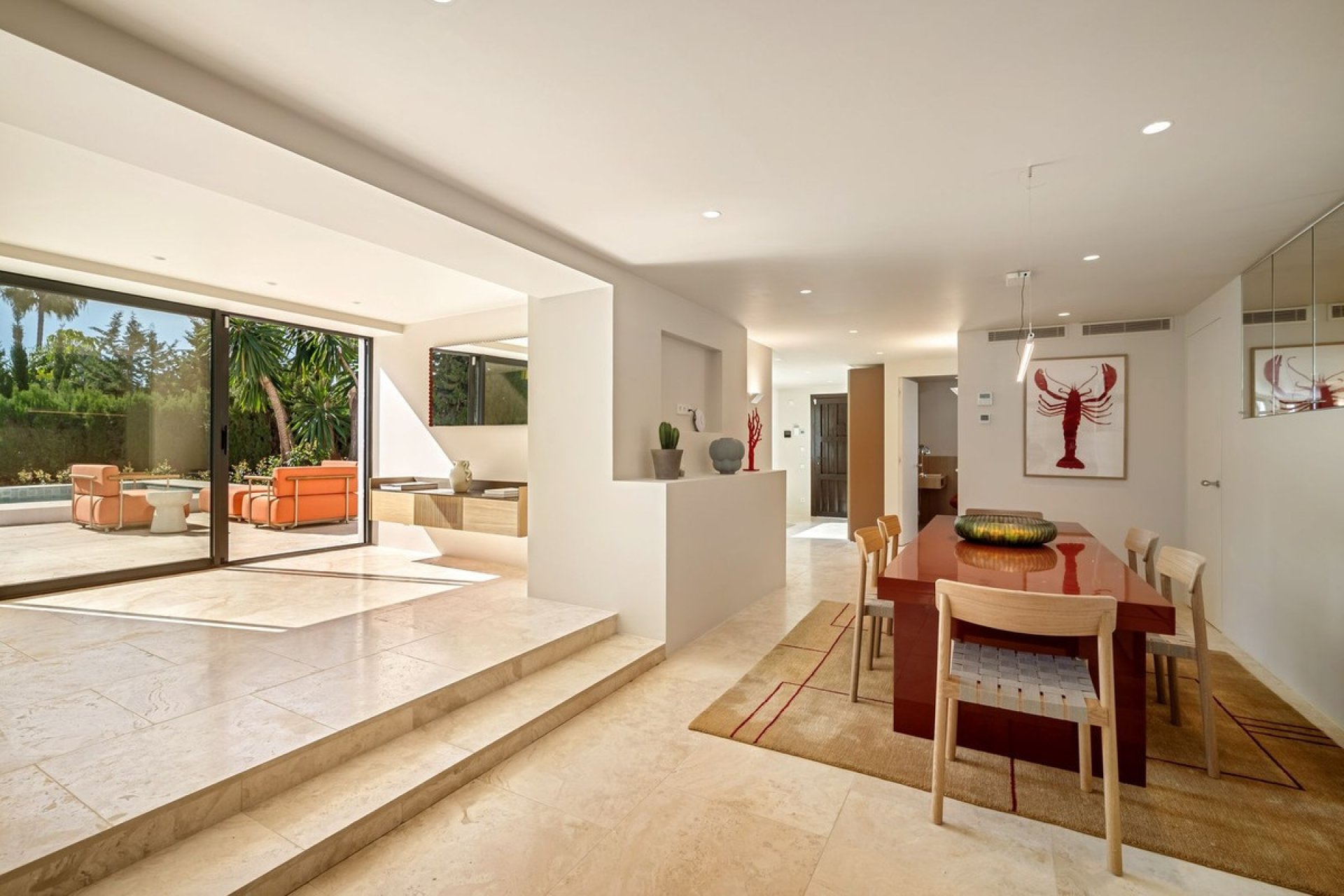 Resale - Villa -
Nueva Andalucía - Costa del Sol