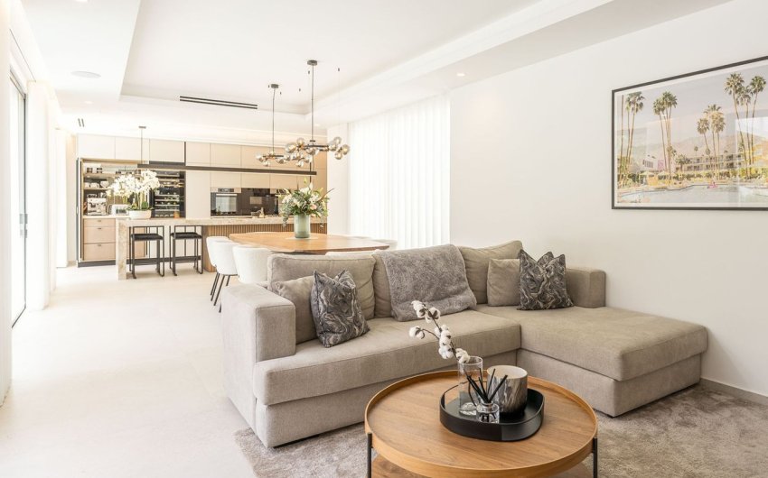 Resale - Villa -
Nueva Andalucía - Costa del Sol