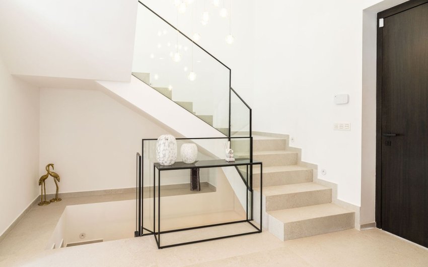 Resale - Villa -
Nueva Andalucía - Costa del Sol