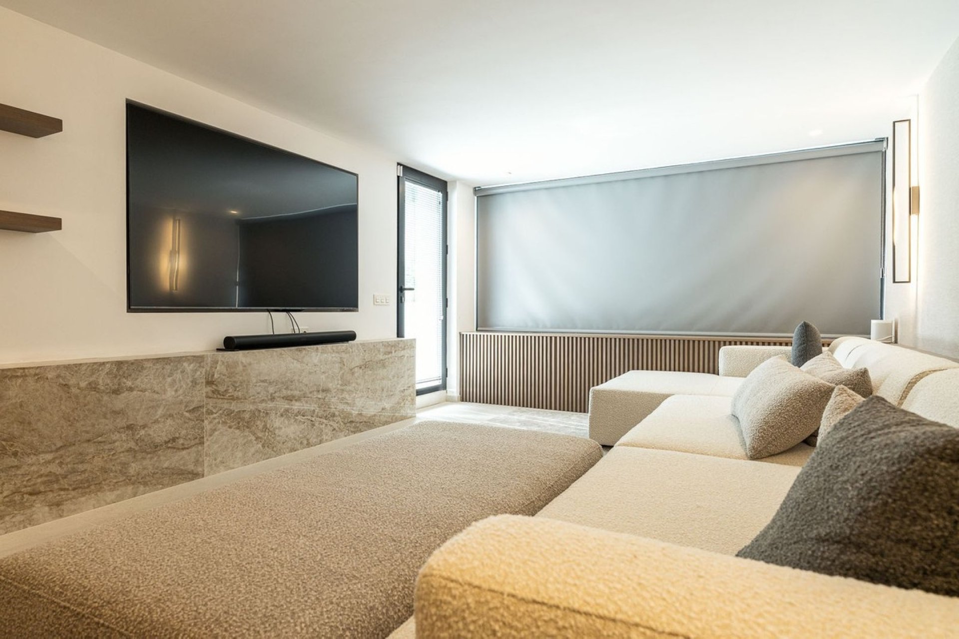 Resale - Villa -
Nueva Andalucía - Costa del Sol