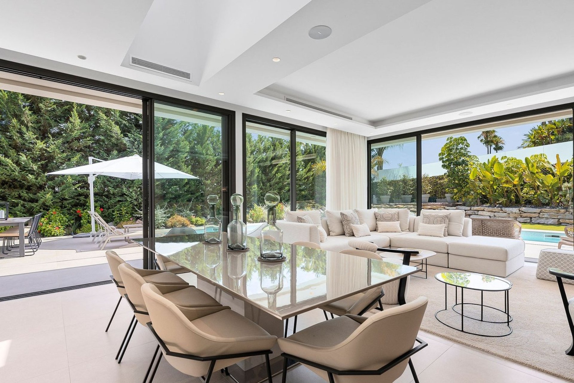 Resale - Villa -
Nueva Andalucía - Costa del Sol