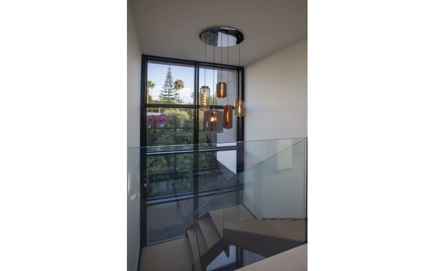 Resale - Villa -
Nueva Andalucía - Costa del Sol