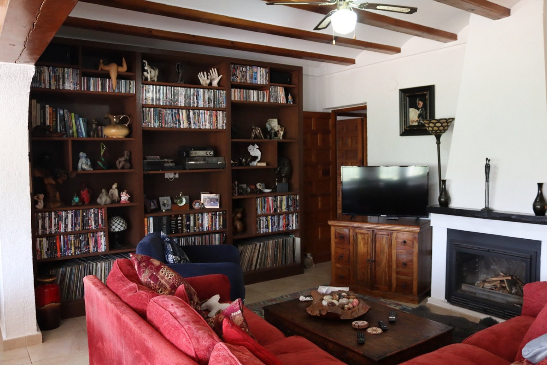 Resale - Villa -
Orba - Inland