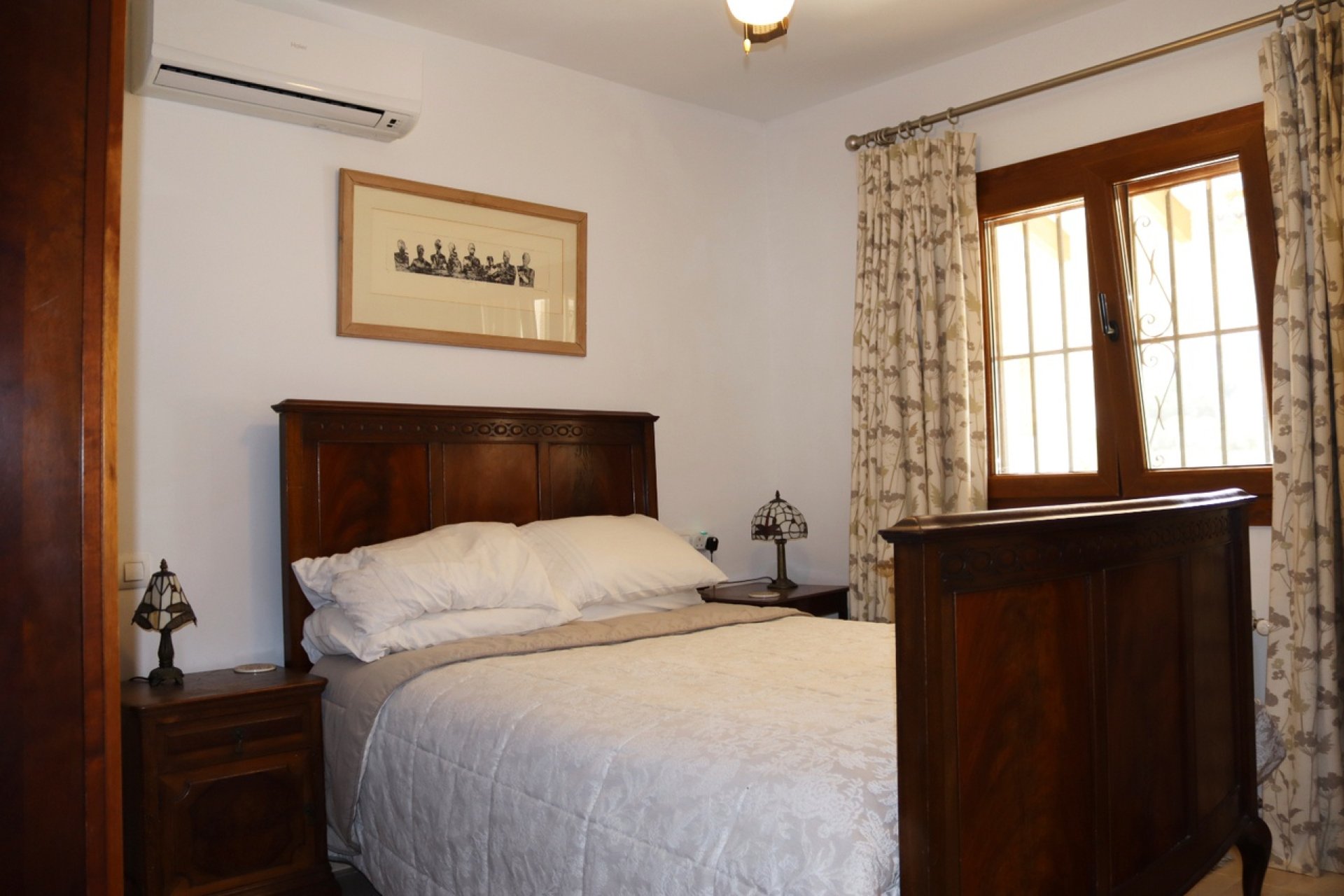 Resale - Villa -
Orba - Inland