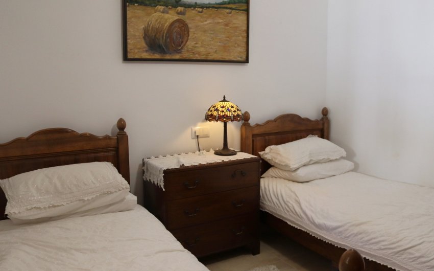 Resale - Villa -
Orba - Inland