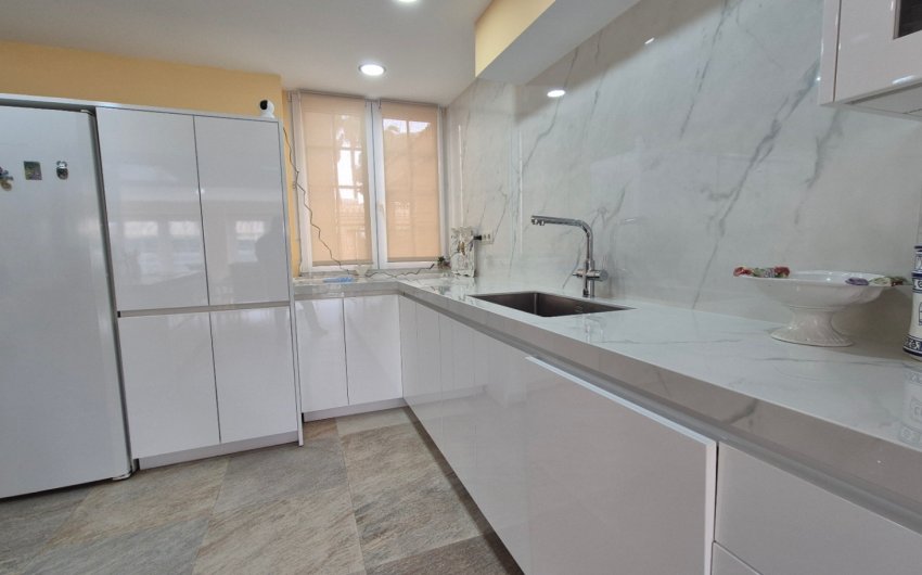 Resale - Villa -
Orihuela - Costa Blanca