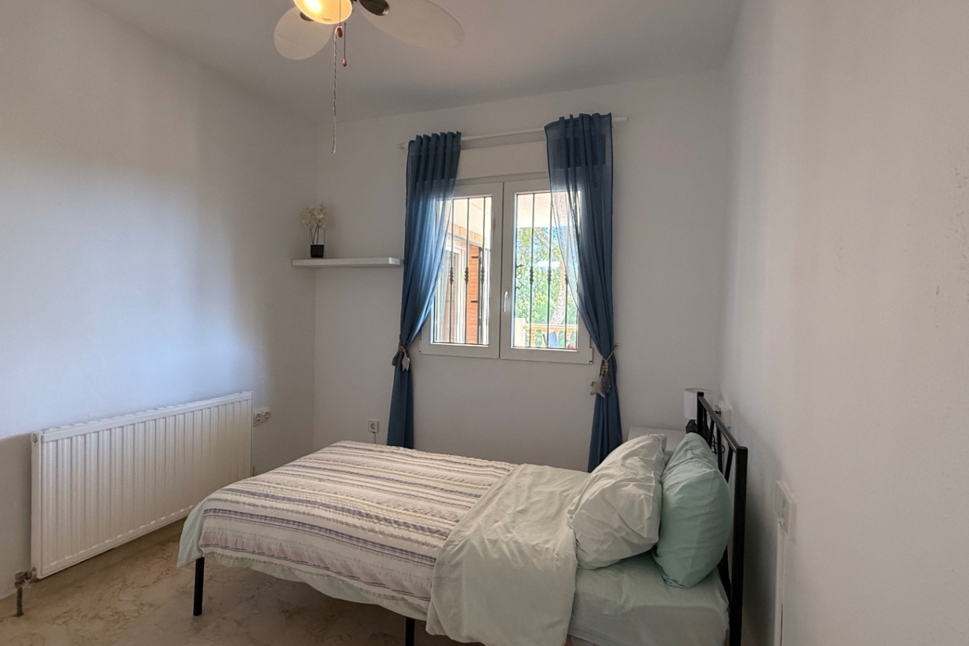 Resale - Villa -
Orihuela - Costa Blanca