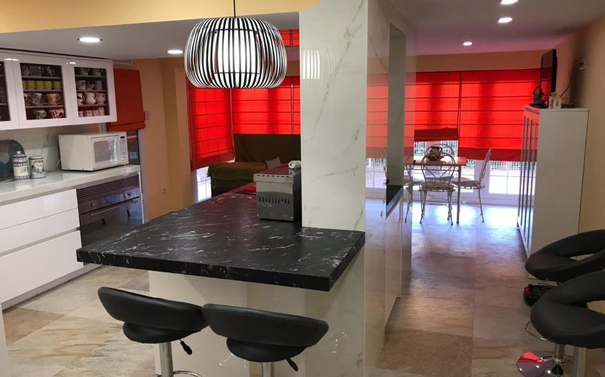 Resale - Villa -
Orihuela Costa - Cabo Roig