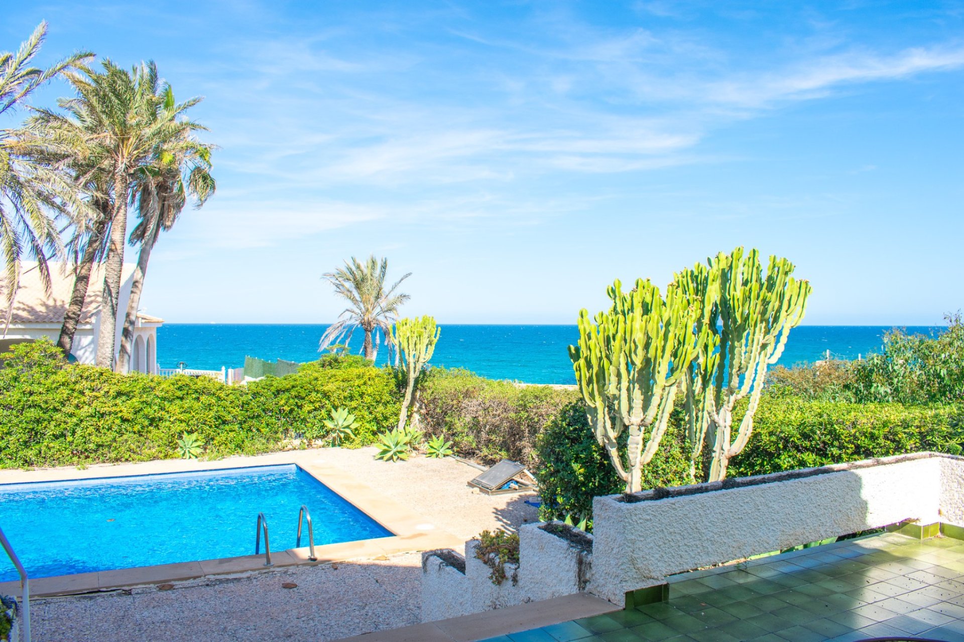 Resale - Villa -
Orihuela Costa - Cabo Roig