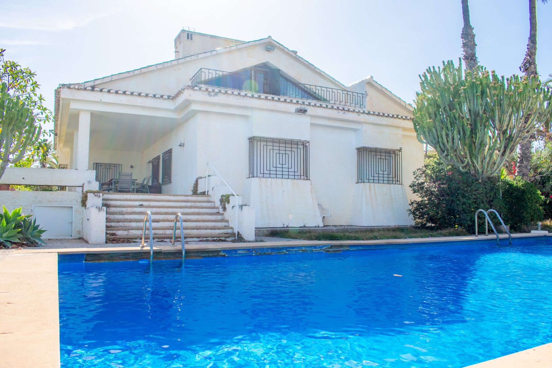 Resale - Villa -
Orihuela Costa - Cabo Roig