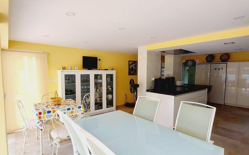 Resale - Villa -
Orihuela Costa - Cabo Roig