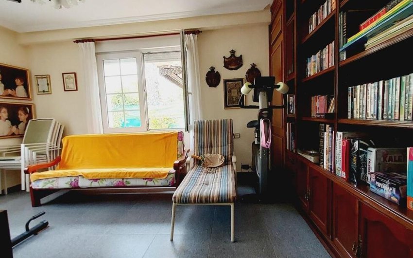 Resale - Villa -
Orihuela Costa - Cabo Roig