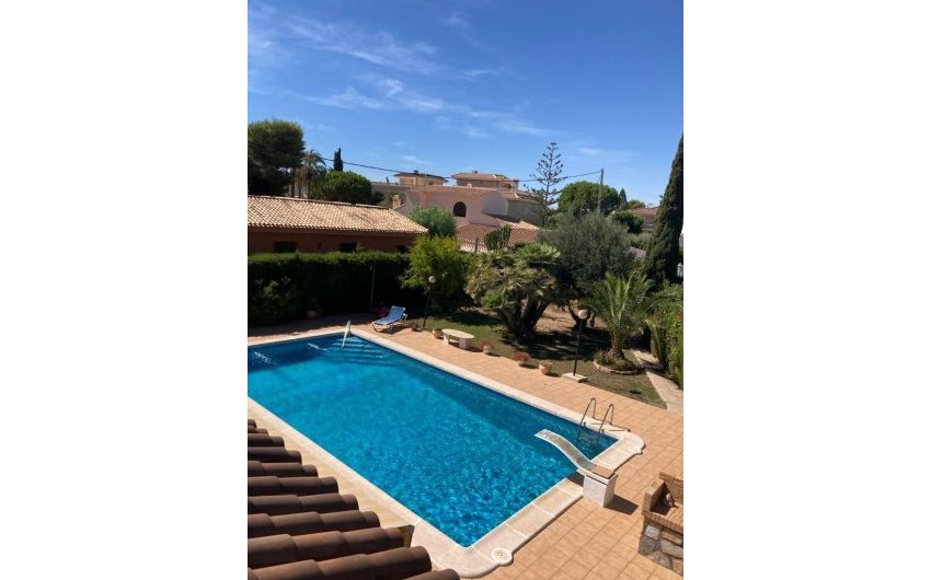 Resale - Villa -
Orihuela Costa - Cabo Roig