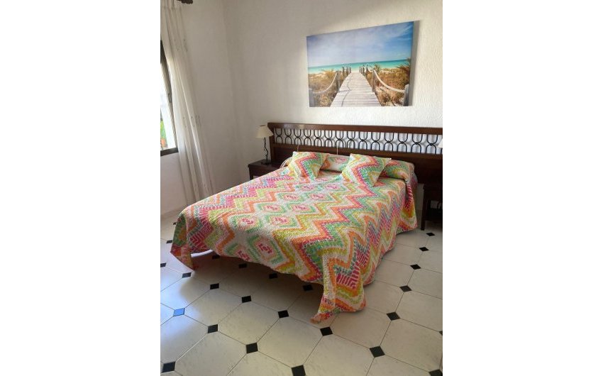 Resale - Villa -
Orihuela Costa - Cabo Roig