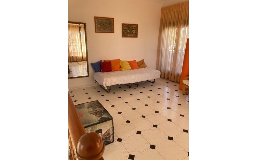 Resale - Villa -
Orihuela Costa - Cabo Roig