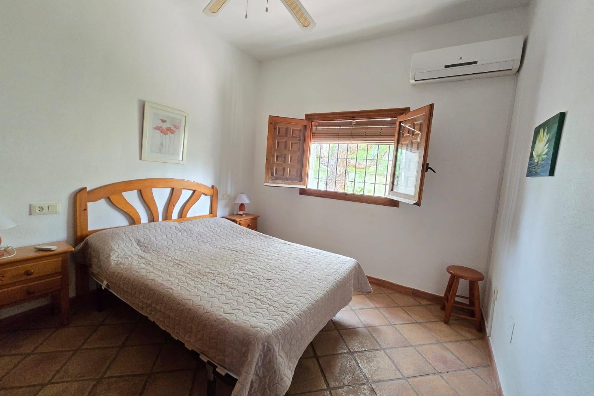 Resale - Villa -
Orihuela Costa - Cabo Roig