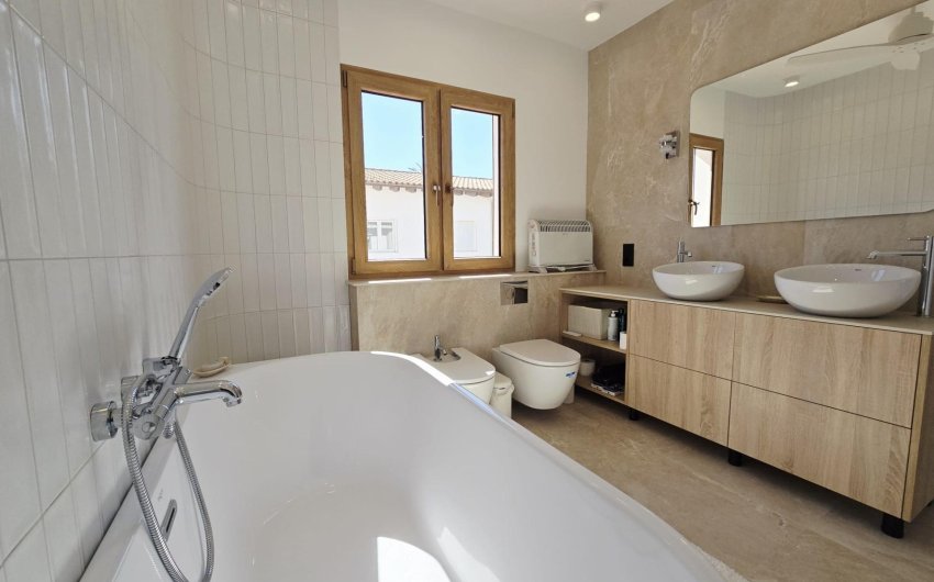 Resale - Villa -
Orihuela Costa - Cabo Roig