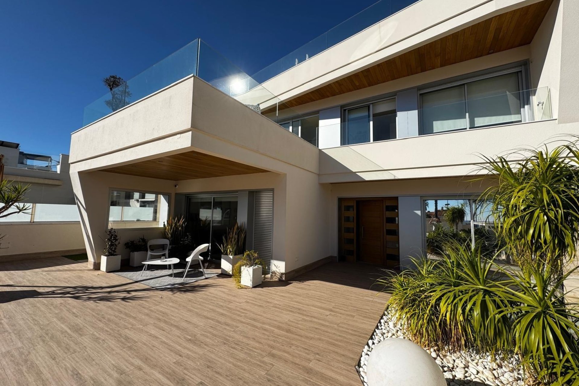 Resale - Villa -
Orihuela Costa - Campoamor