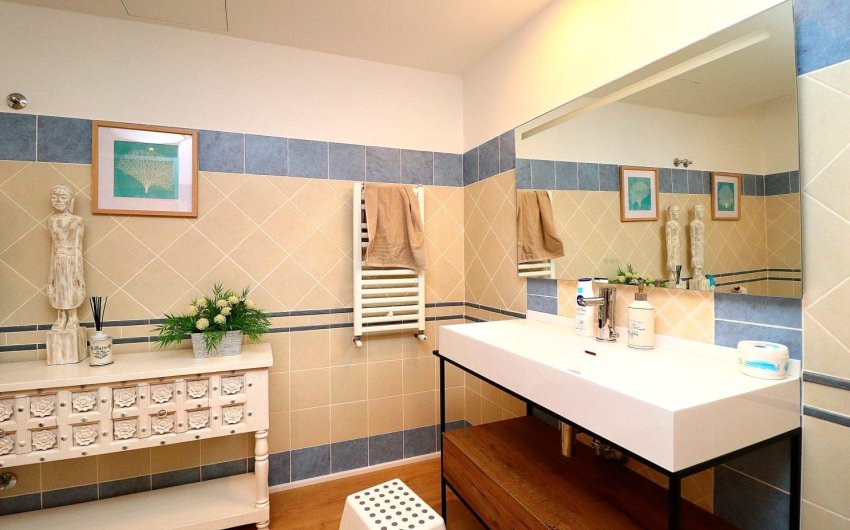 Resale - Villa -
Orihuela Costa - Campoamor