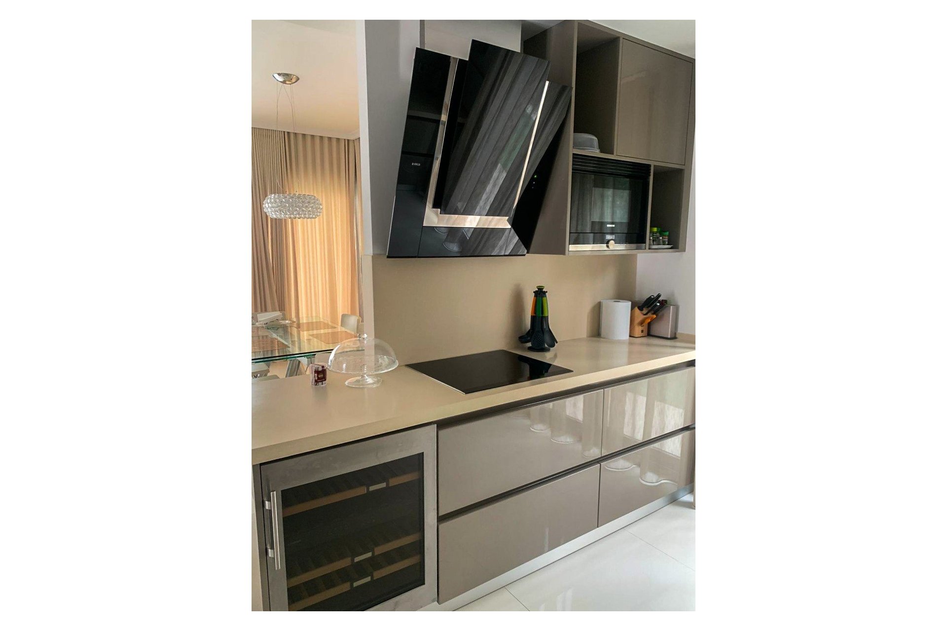 Resale - Villa -
Orihuela Costa - Campoamor