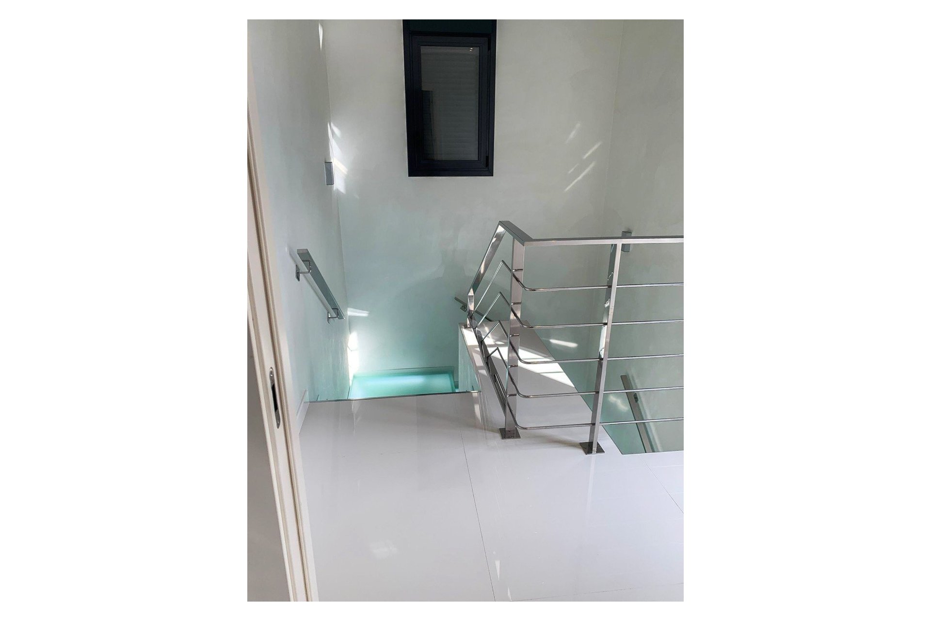 Resale - Villa -
Orihuela Costa - Campoamor