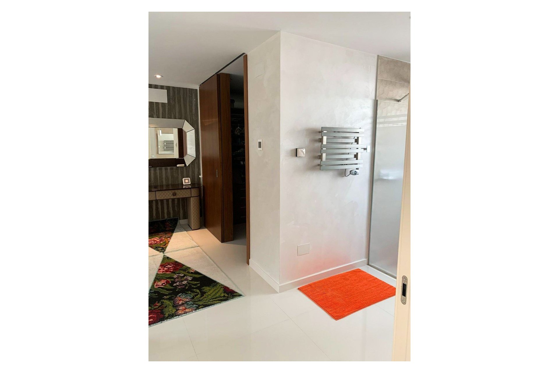 Resale - Villa -
Orihuela Costa - Campoamor