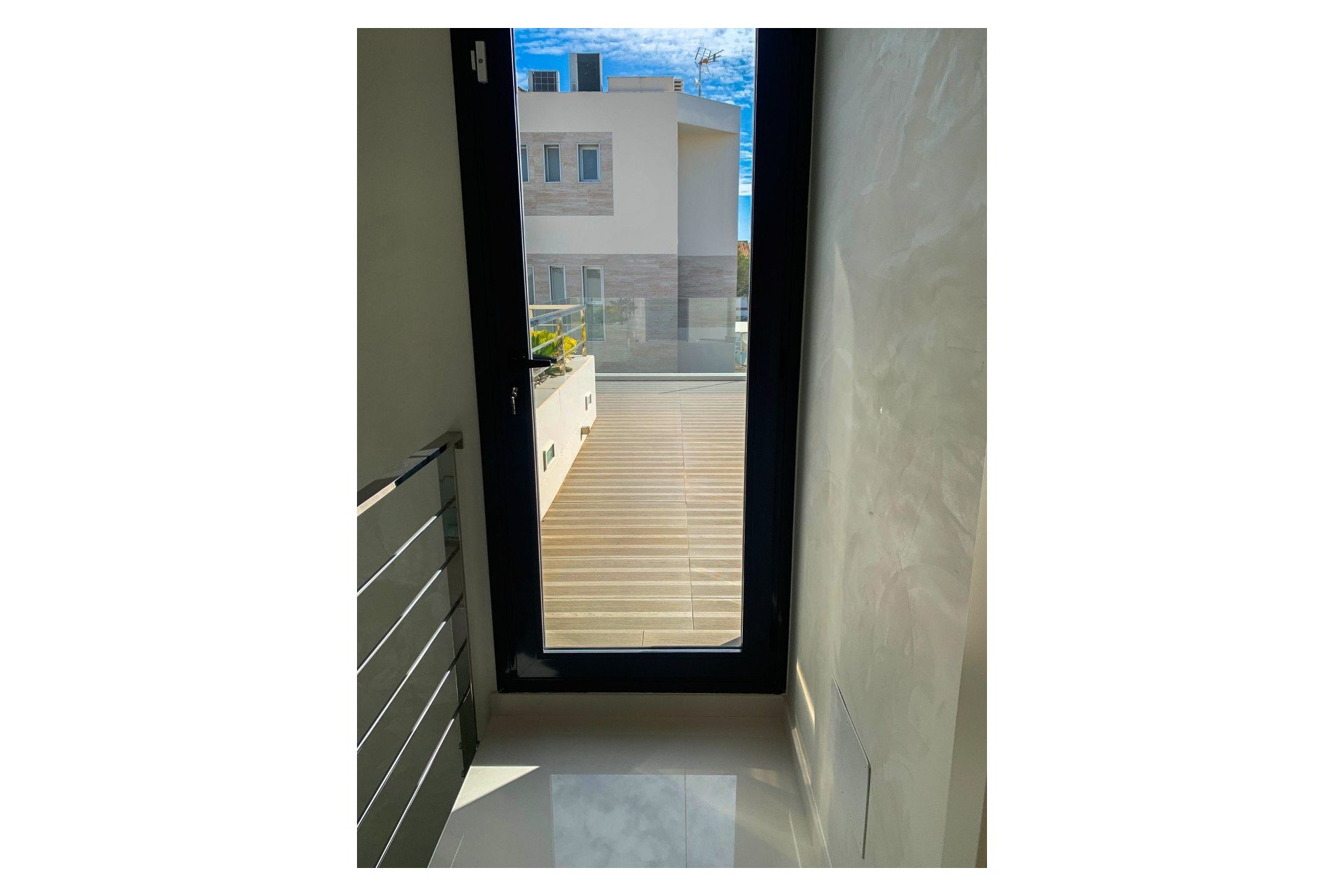 Resale - Villa -
Orihuela Costa - Campoamor